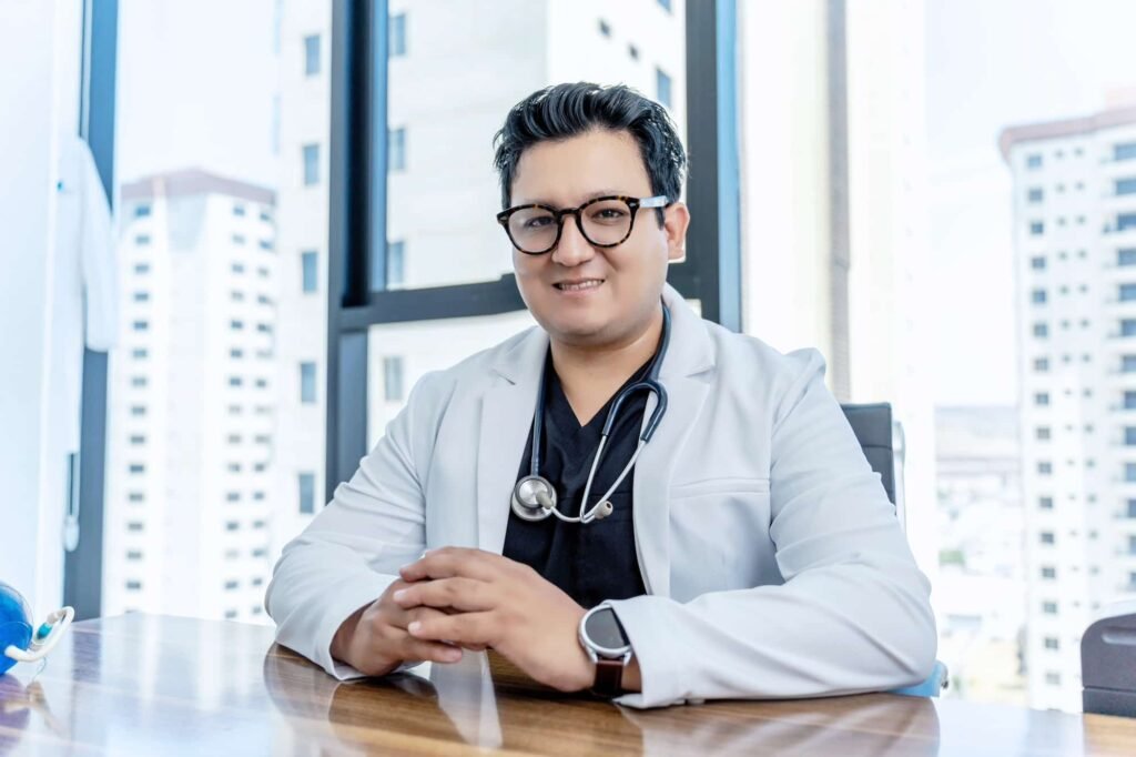 foto dr marco vargas
